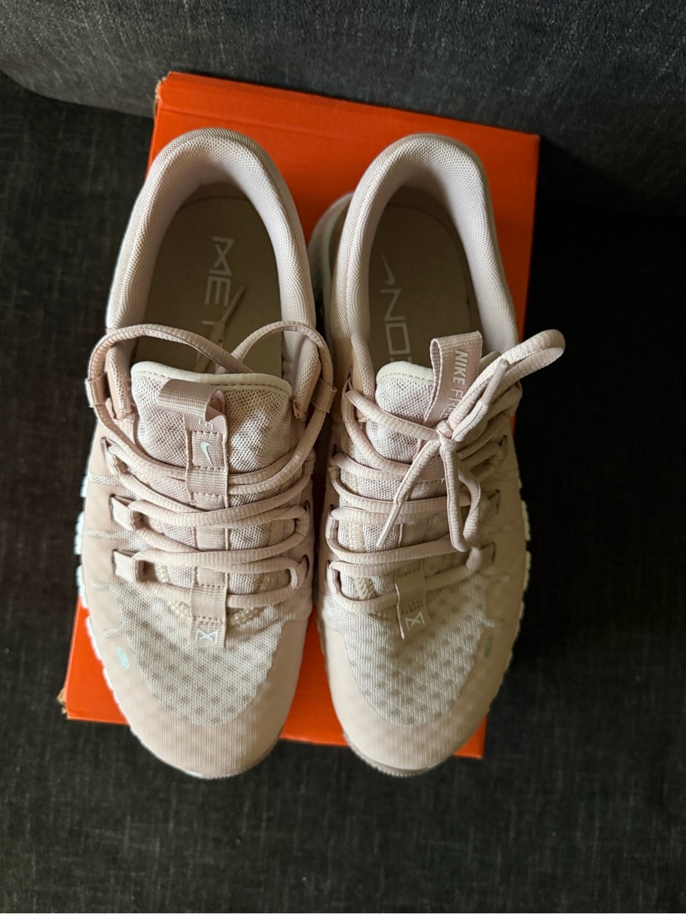 Nike Metcon women Beige/Pink Athletic Sneakers - Picture 2 of 4